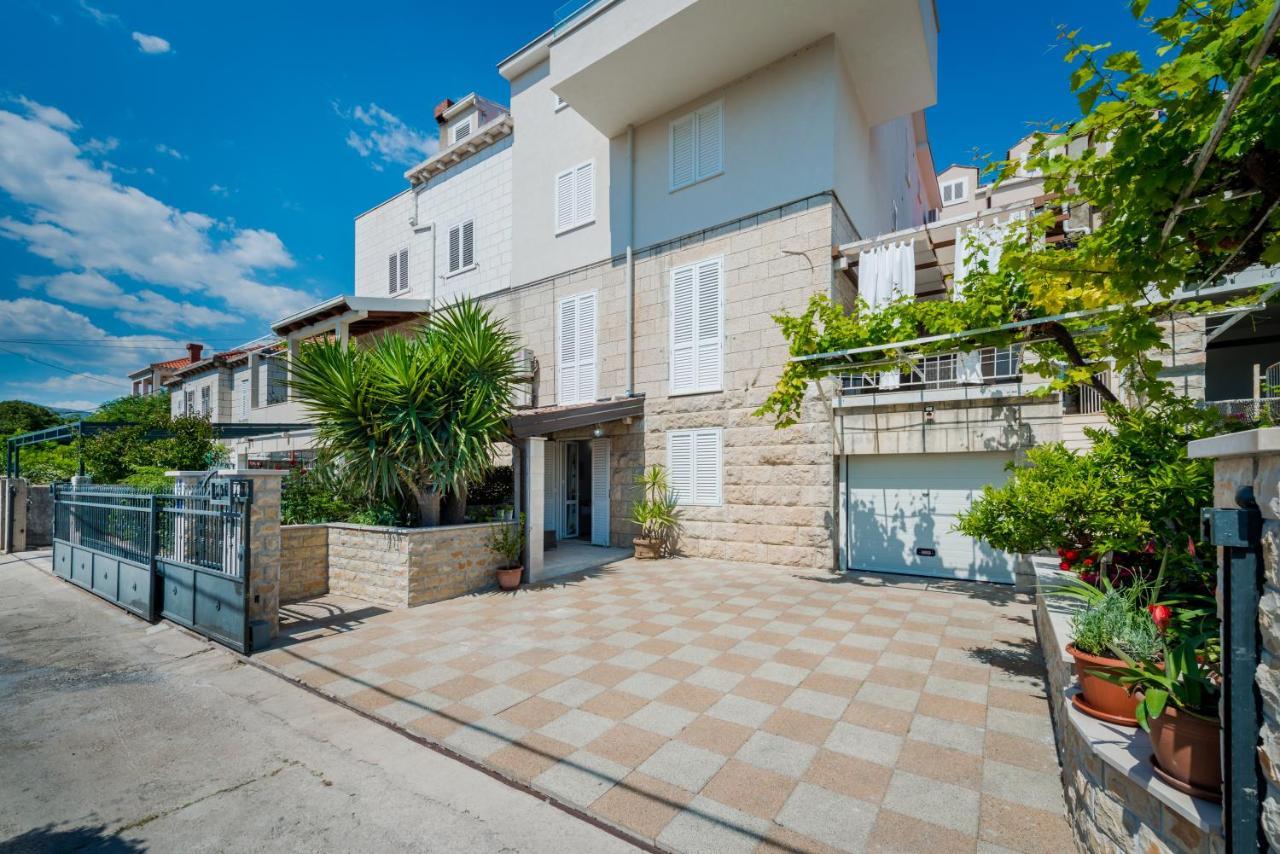 Superior Stunning Apartment Gravosa With A Free Parking Dubrovnik Luaran gambar