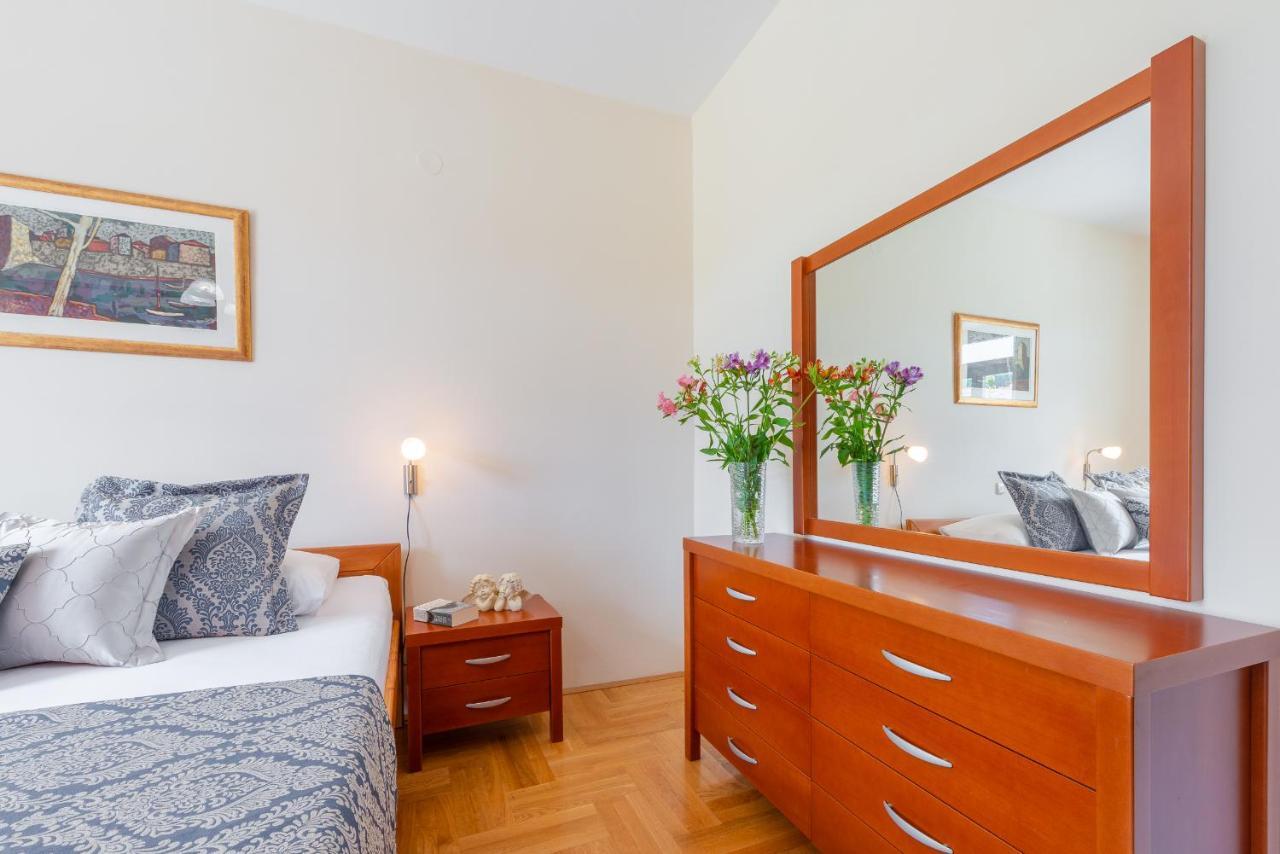 Superior Stunning Apartment Gravosa With A Free Parking Dubrovnik Luaran gambar
