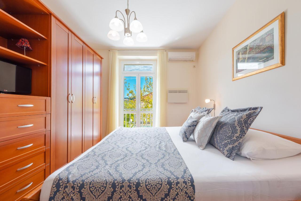 Superior Stunning Apartment Gravosa With A Free Parking Dubrovnik Luaran gambar